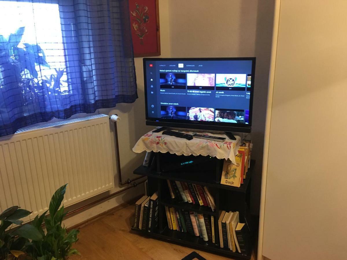 Lady Margit'S Room Сомбатхей Экстерьер фото